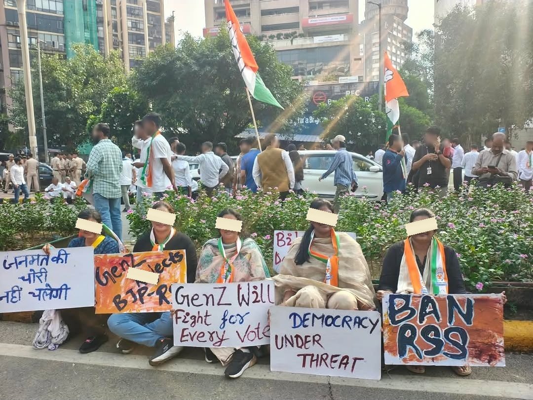 From The 'One Protest' march to the Supreme Court, photographed at New Delhi. In the Democracy by Design archive.