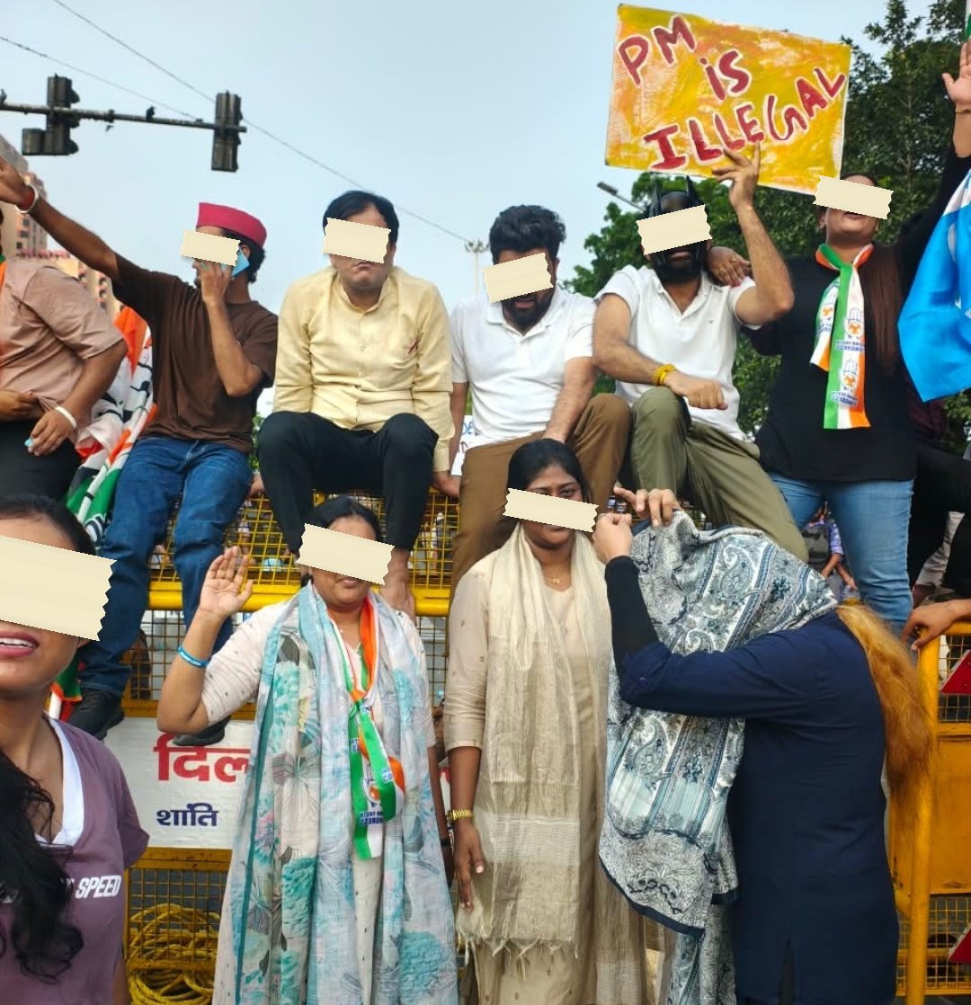 From The 'One Protest' march to the Supreme Court, photographed at New Delhi. In the Democracy by Design archive.