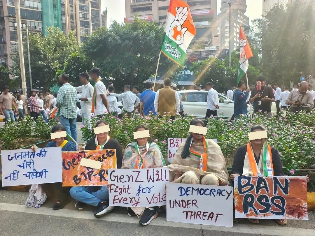 From The 'One Protest' march to the Supreme Court, photographed at New Delhi. In the Democracy by Design archive.